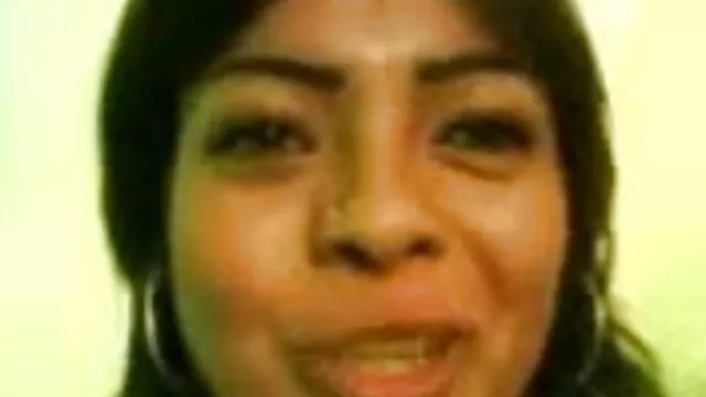 ગરમ સોનેરી seduces બે બીપી મોકલો બીપી કાળા કોચ
