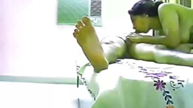 રોમેન્ટિક પોર્ન સાથે બીપી ઓપન વ્યક્તિ