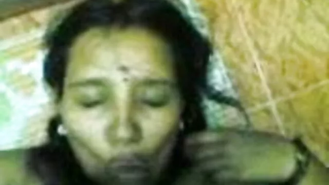આ masseur કરે એક્સ બીપી વીડીયો મસાજ ખૂબ જ શૃંગારિક