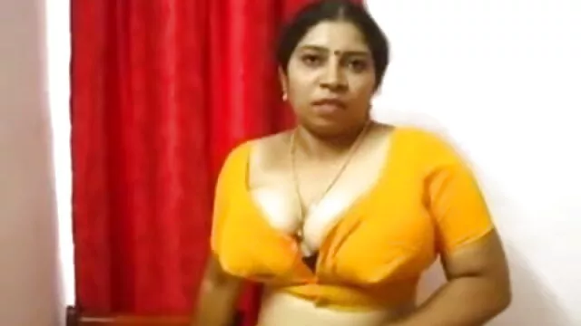 Horny ફેટી સાથે સંભોગ કર્યા બહેન બીપી ફિલ્મ આવા દો