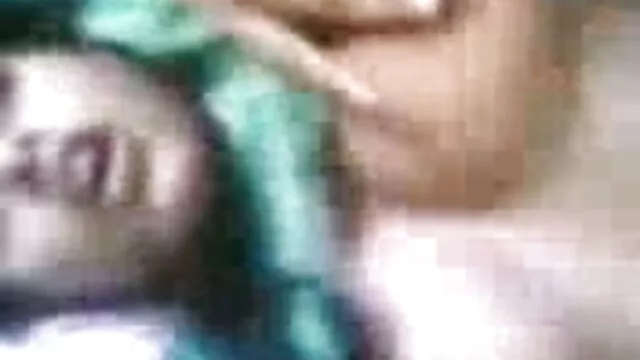 પુખ્ત બ્રાઝિલના મહિલા masturbates અને sucks બીપી વીડિયો