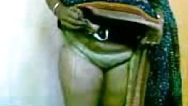 નાજુક સેકસી બીપી મુવી સોનેરી fucked ચુસ્ત ગાંડ