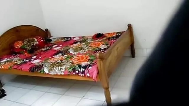 53 વર્ષીય બીપી વીડીયો ફીલમ પોપ જન્મ આપ્યો