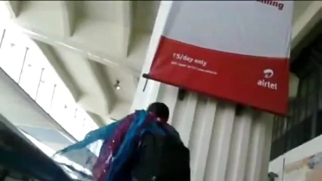 આવી વૂડ્સ માં. ઇંગ્લીશ બીપી વીડીયો સેક્સ