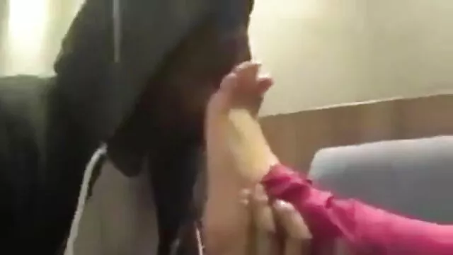 લેસ્બિયન્સ અને તેમના મિત્ર ઓપન બીપી
