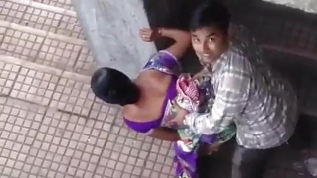 લેસ્બિયન સમૂહ બીપી જાનવર ચોદન ખાતે તળાવ