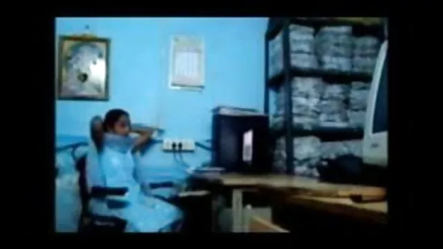 પુખ્ત માણસ fucks વ્યક્તિ સફેદ પીચર વીડીયો અંદરથી પહેરવાનું વસ્ત્ર કે વસ્ત્રો